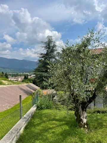 Apartment Ferienwohnung La Casa In Collina Caprino Veronese